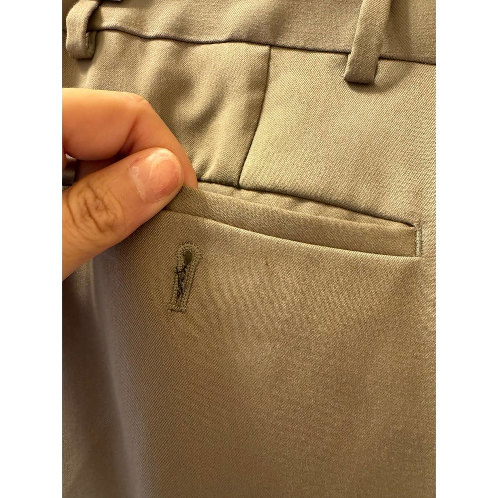 SOLD!! Men’s APT9 beige slim fit khakis, size 32X 32 - Picture 6 of 8